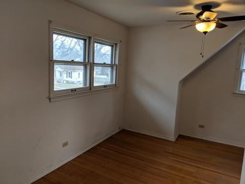 1040 Saint John St, Elgin, IL 60120 photo 17