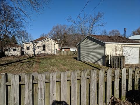 210 E North St, Mansfield, IL 61854 photo 2