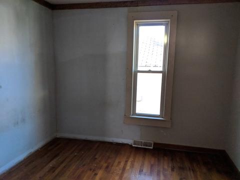 210 E North St, Mansfield, IL 61854 photo 8