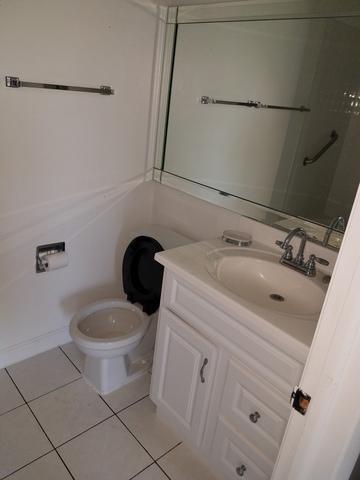 5 E Carriageway Dr #405, Hazel Crest, IL 60429 photo 2