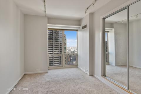 100 E Huron St #3701, Chicago, IL 60611 photo 11