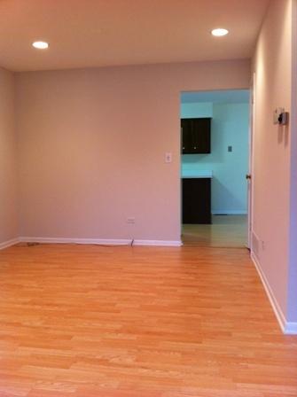 205 Stafford Dr, Wheeling, IL 60090 photo 3