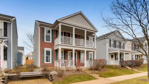 950 Symphony Dr, Aurora, IL 60504 photo 2
