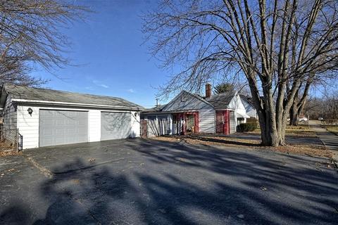 219 Hereford Ave, Steger, IL 60475 photo 2