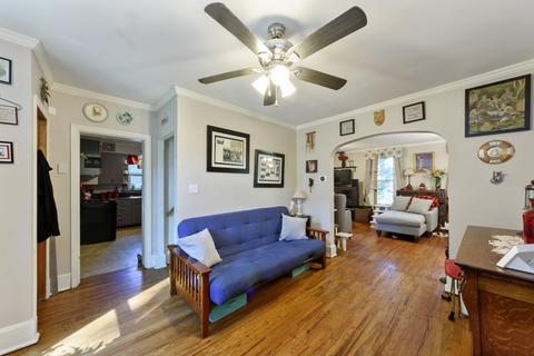 1086 S River Rd, Des Plaines, IL 60016 photo 5