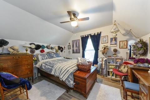 1086 S River Rd, Des Plaines, IL 60016 photo 8