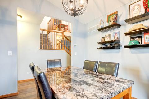 2202 Ashbrook Ln, Plainfield, IL 60586 photo 3