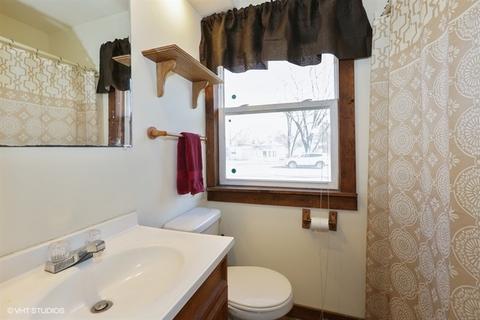 904 Illinois Ave, Elgin, IL 60120 photo 9