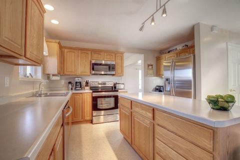 802 E Boone St, Tolono, IL 61880 photo 3