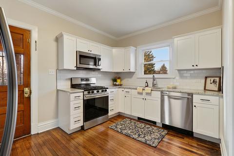 204 E 20th Ct, Lockport, IL 60441 photo 4