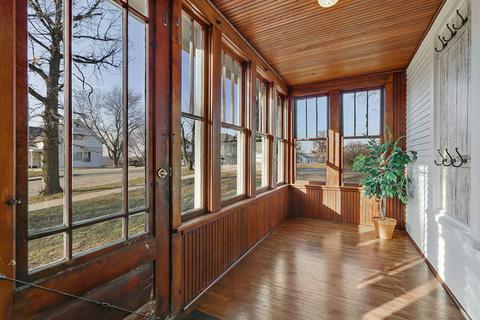 204 E 20th Ct, Lockport, IL 60441 photo 3