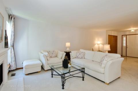 820 Harper Ave, Cary, IL 60013 photo 4