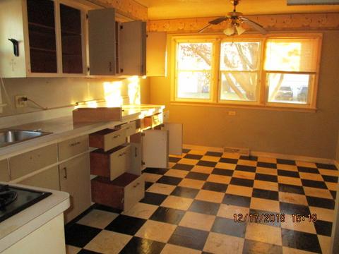 23 W 31st St, Steger, IL 60475 photo 5