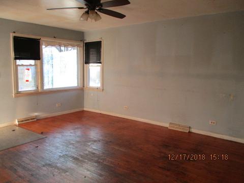 23 W 31st St, Steger, IL 60475 photo 4
