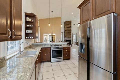 5125 E Hamlet Cir, Byron, IL 61010 photo 4