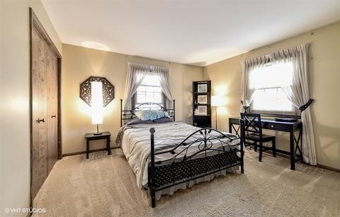 313 Queens Pkwy, Bartlett, IL 60103 photo 18