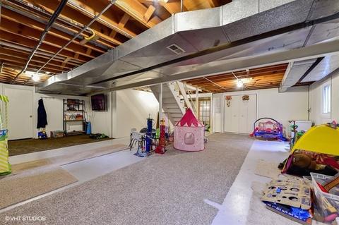 313 Queens Pkwy, Bartlett, IL 60103 photo 23