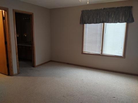 1025 Old Hunter Run, Byron, IL 61010 photo 6