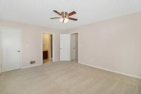 619 Cherrywood Dr, Wheeling, IL 60090 photo 8