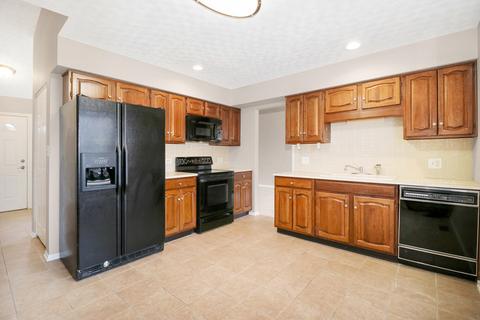 619 Cherrywood Dr, Wheeling, IL 60090 photo 4