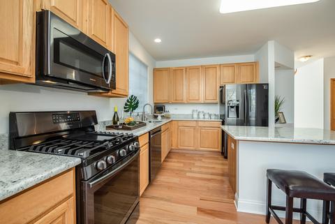 2426 Baldwin Ct, Aurora, IL 60503 photo 14