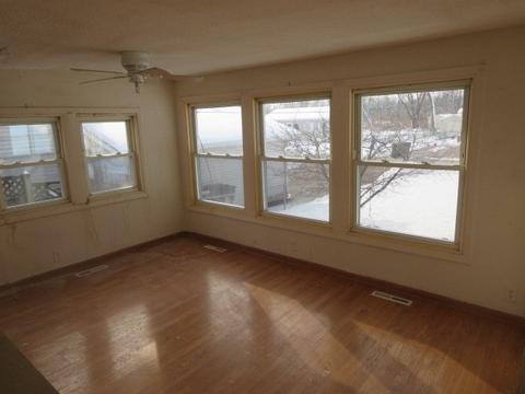 302 Venice Rd, Lakemoor, IL 60051 photo 3