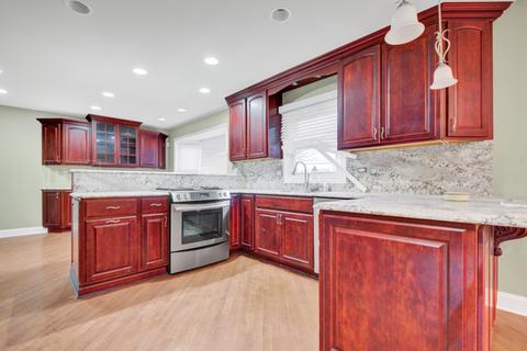 766 Garth Rd, Wheeling, IL 60090 photo 12