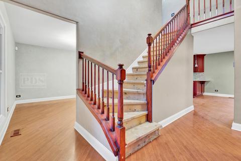 766 Garth Rd, Wheeling, IL 60090 photo 6