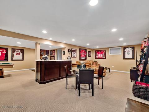 340 Longfellow Dr, Wheaton, IL 60189 photo 3