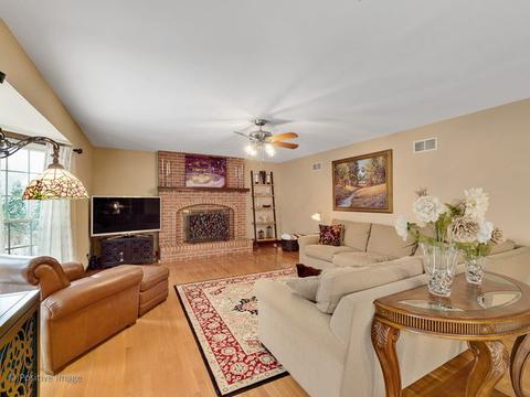 340 Longfellow Dr, Wheaton, IL 60189 photo 10