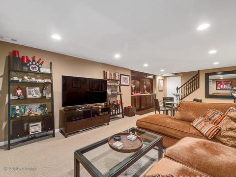 340 Longfellow Dr, Wheaton, IL 60189 photo 5