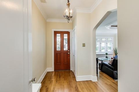 807 Mapleton Ave, Oak Park, IL 60302 photo 3
