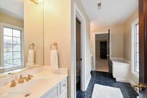 33 W646 White Thorn Rd, Wayne, IL 60184 photo 39