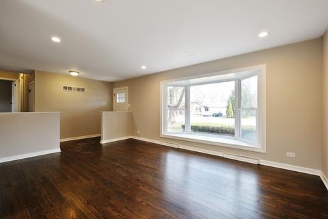 710 Pine St, Deerfield, IL 60015 photo 2