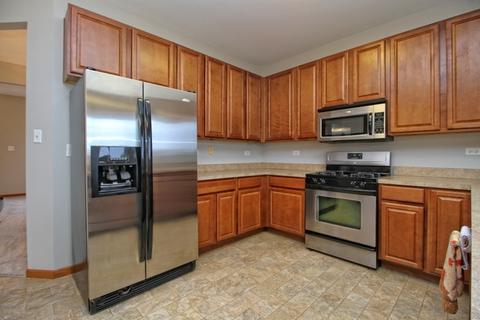 1608 Stanton Ln, Plainfield, IL 60586 photo 5