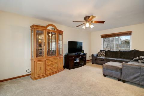 2605 Sierra Ave, Plainfield, IL 60586 photo 2