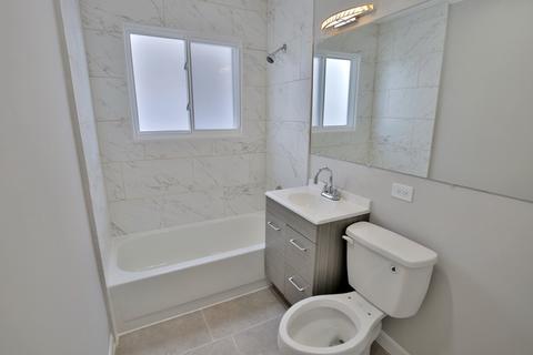 597 S Wayne Pl, Wheeling, IL 60090 photo 11