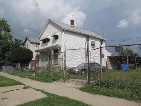 372 E 116th St, Chicago, IL 60628 photo 2