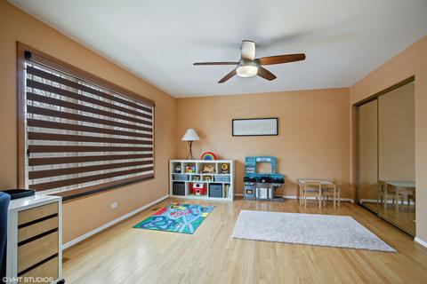 1295 S Paddock Dr, Wheeling, IL 60090 photo 6