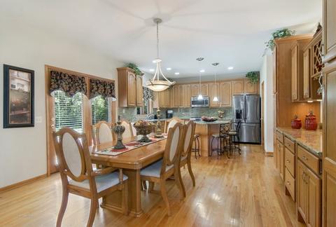 1025 Riverstone Dr, Aurora, IL 60502 photo 10