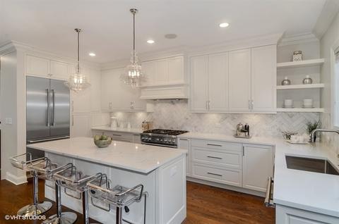 319 E 18th St, Chicago, IL 60616 photo 5