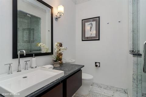 319 E 18th St, Chicago, IL 60616 photo 16