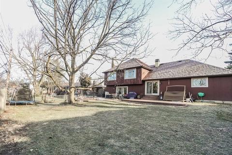 445 E Walnut St, Roselle, IL 60172 photo 17
