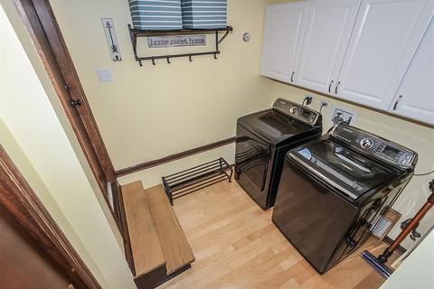 445 E Walnut St, Roselle, IL 60172 photo 15