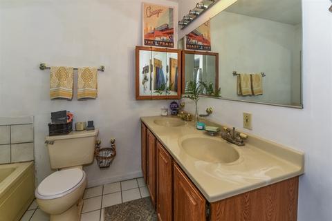 9035 Delphia Ave, Des Plaines, IL 60016 photo 10
