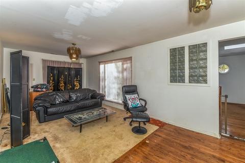 9035 Delphia Ave, Des Plaines, IL 60016 photo 6