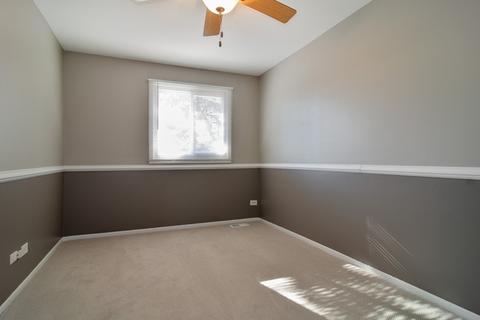 1080 Heathrow Ct, Wheaton, IL 60189 photo 11