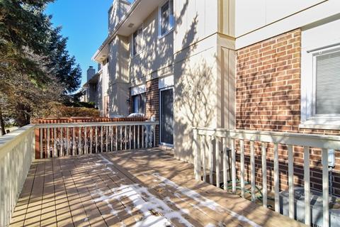 1080 Heathrow Ct, Wheaton, IL 60189 photo 15