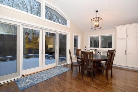 325 Chatelaine Ct, Willowbrook, IL 60527 photo 7