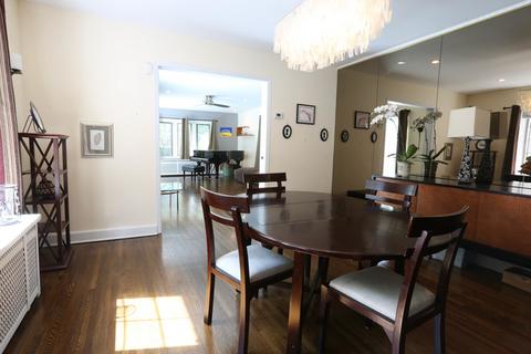1112 E 48th St, Chicago, IL 60615 photo 8